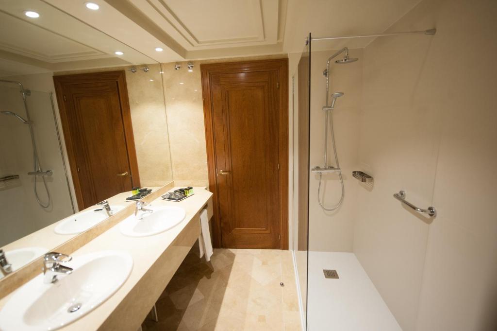 Chambre Lits Jumeaux avec Vue sur Mer (3 Adultes)